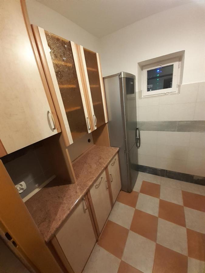 Centrum Zlote Tarasy Metro Rondo Onz Balkon Lejlighed Warszawa Eksteriør billede